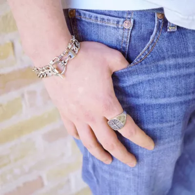 JamesAvery_BR-794-444975_IGC.webp