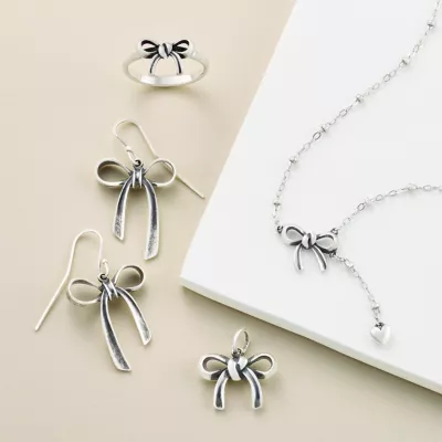 JamesAvery_Bow-SS_col.webp