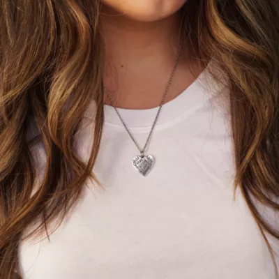 JamesAvery_CM-6103-914503_IGC.webp