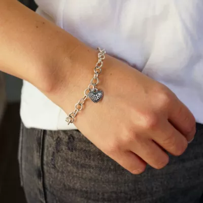 JamesAvery_CM-6107-306088_IGC.webp