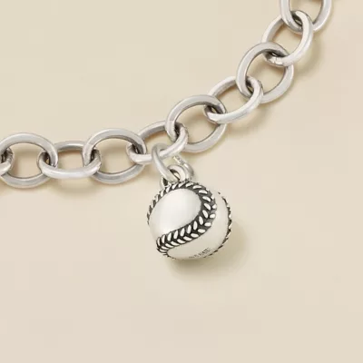 JamesAvery_CM-6300-211919_altS.webp
