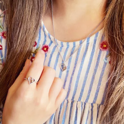 JamesAvery_DelicateJoyOfMyHeart-col_IGC.webp