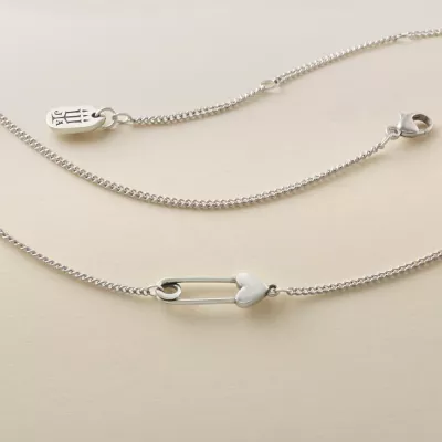 JamesAvery_NK-976-698449_altS.webp