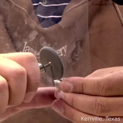 JamesAvery_QueenOfMyHeartCollection_vid-social.webp