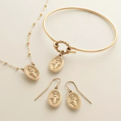 JamesAvery_VirginMary-14Y_col_A.webp